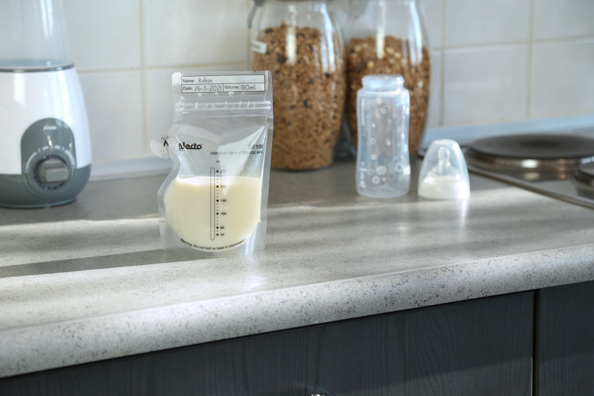alecto-baby-bf100-sachets-lait-maternel-220-ml-lot-100-st-riles image 6